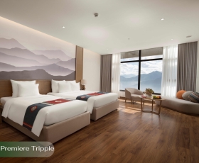 Premier Triple | Lady Hill Sapa
