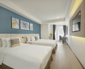 Deluxe Triple City View with balcony | Atlantic Nha Trang