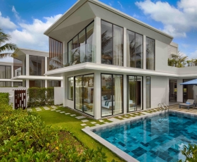 3-Bedroom Pool Villa Garden View