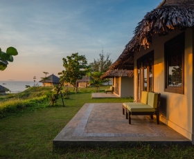 Deluxe Seaview Bungalow | Crown Retreat Quy Nhơn