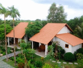 Villa Family Garden View