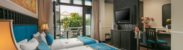 Suite Double/Twin with pool view 