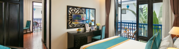 Suite Family Connecting Pool View & Balcony