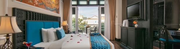Suite Double/Twin with pool view 