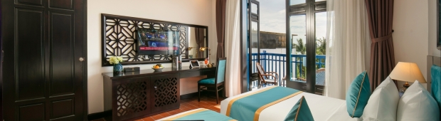 Connecting Garden View or Partial River & Balcony