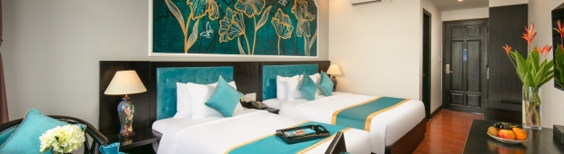 Triple Premium Garden View & Balcony