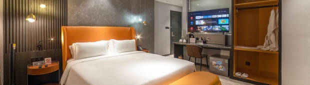 Deluxe Double With Balcony | New Century Đà Lạt 