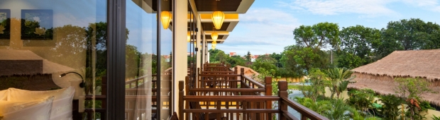 Deluxe Room Balcony | Mulberry Collection