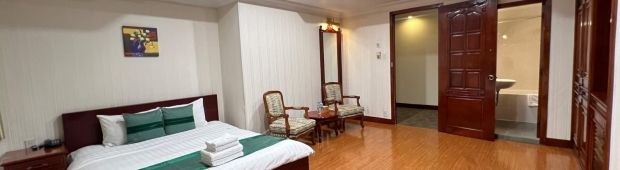 Deluxe River View | Riverside Sài Gòn