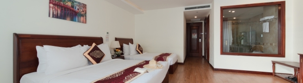 Junior Suite ban công view xéo biển | Red Sun