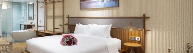 Premier Double | Iconic Long Hải